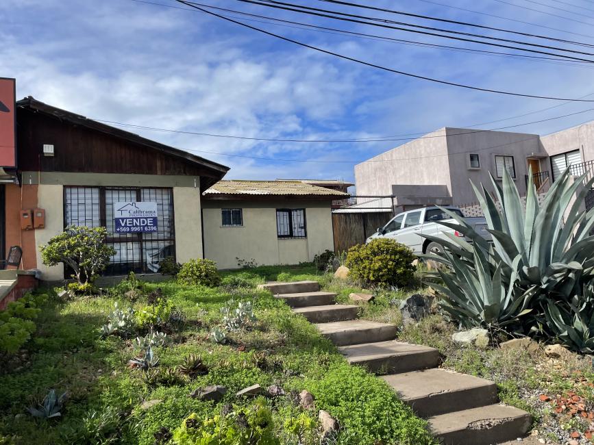 Casa ideal Uso Comercial, excelente ubicación y conectividad